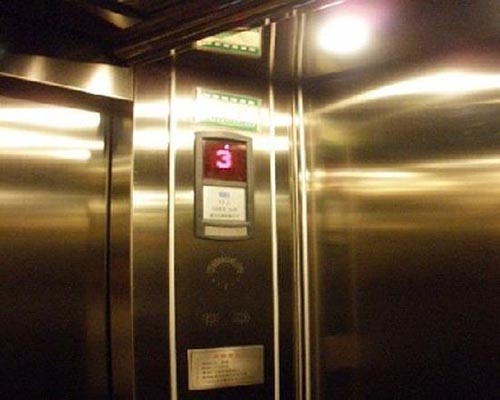 快速修好电梯门联锁的技巧，对入新手有一定帮助